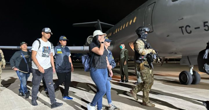 La familia de "Fito" Macías estaba en la Argentina